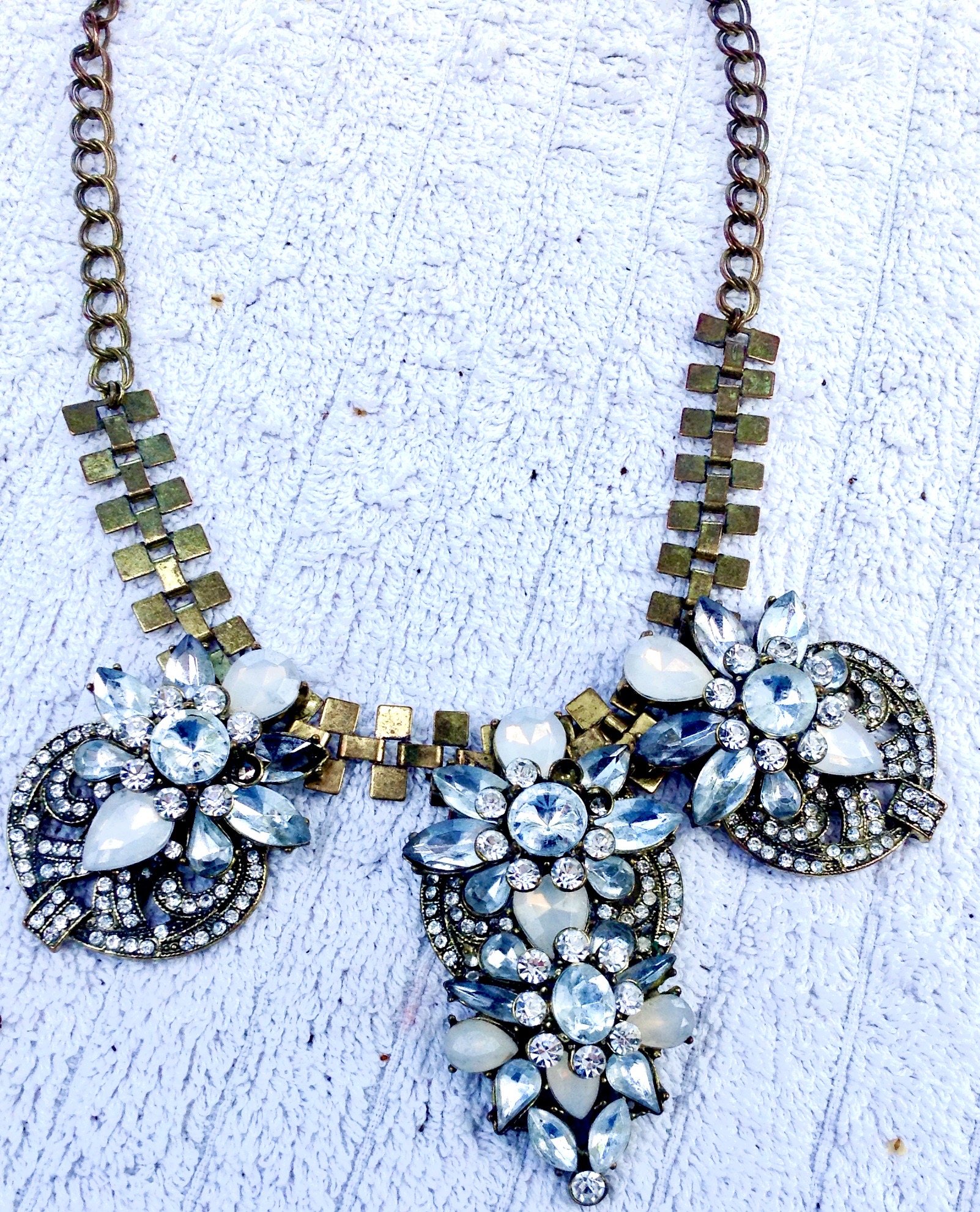 30s rhinestone necklace set in brass